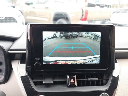 Certified 2023 Toyota Corolla LE image 18