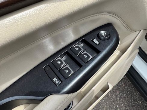 Used 2015 Cadillac SRX Luxury AWD/4WD image 17