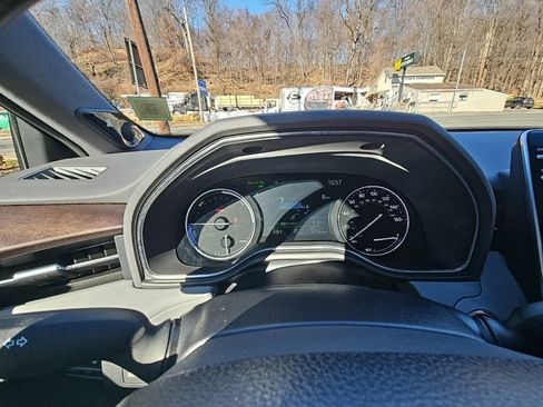 Used 2021 Toyota Avalon Limited w/ Advanced Safety Package image 8