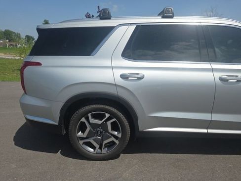 Used 2024 Hyundai Palisade Limited FWD image 7