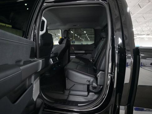 Used 2024 Ford F350 Lariat w/ Lariat Ultimate Package AWD/4WD image 15