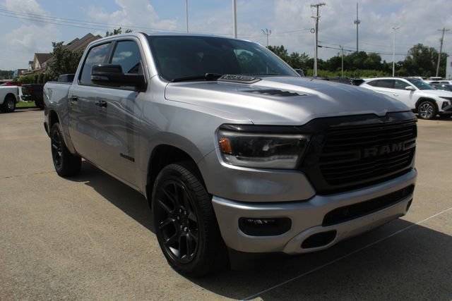 Used 2024 RAM 1500 Laramie AWD/4WD image 9