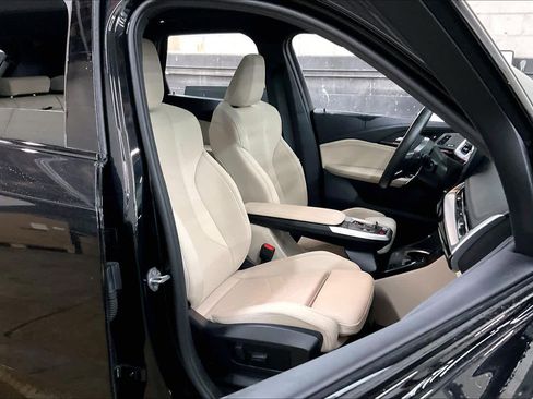 Used 2023 BMW X1 xDrive28i w/ Premium Package image 10