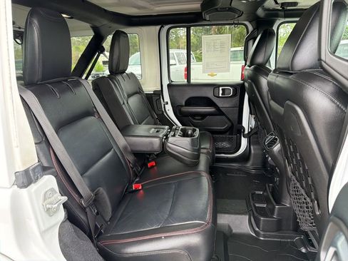 Used 2018 Jeep Wrangler Unlimited Rubicon image 24