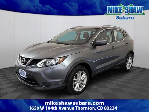 Used 2017 Nissan Rogue Sport SV image 1