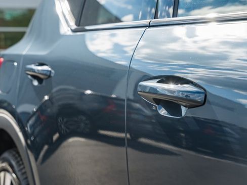 New 2026 Volvo XC40 B5 Ultra w/ Protection Package Premier image 16