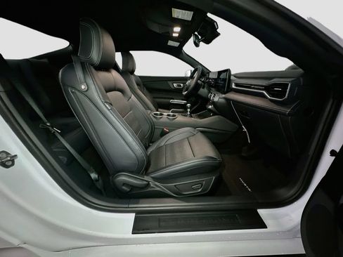New 2026 Ford Mustang GT Premium w/ GT Performance Package RWD image 33