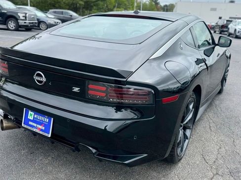 Used 2024 Nissan Z Performance w/ Floor Mat Package RWD image 8