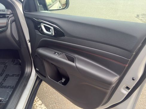 New 2026 Jeep Compass Trailhawk image 29