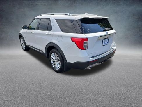 Used 2022 Ford Explorer Limited w/ Equipment Group 301A AWD/4WD image 5