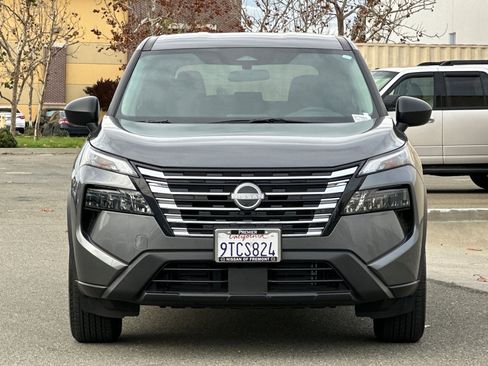 Certified 2025 Nissan Rogue S image 9