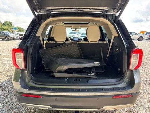 Used 2023 Ford Explorer XLT w/ Equipment Group 202A AWD/4WD image 16