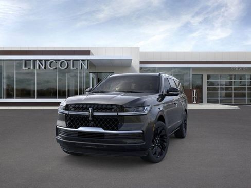 New 2025 Lincoln Navigator Reserve w/ Jet Appearance Package image 2