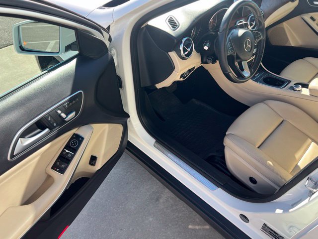 Used 2019 Mercedes-Benz GLA 250 4MATIC image 16