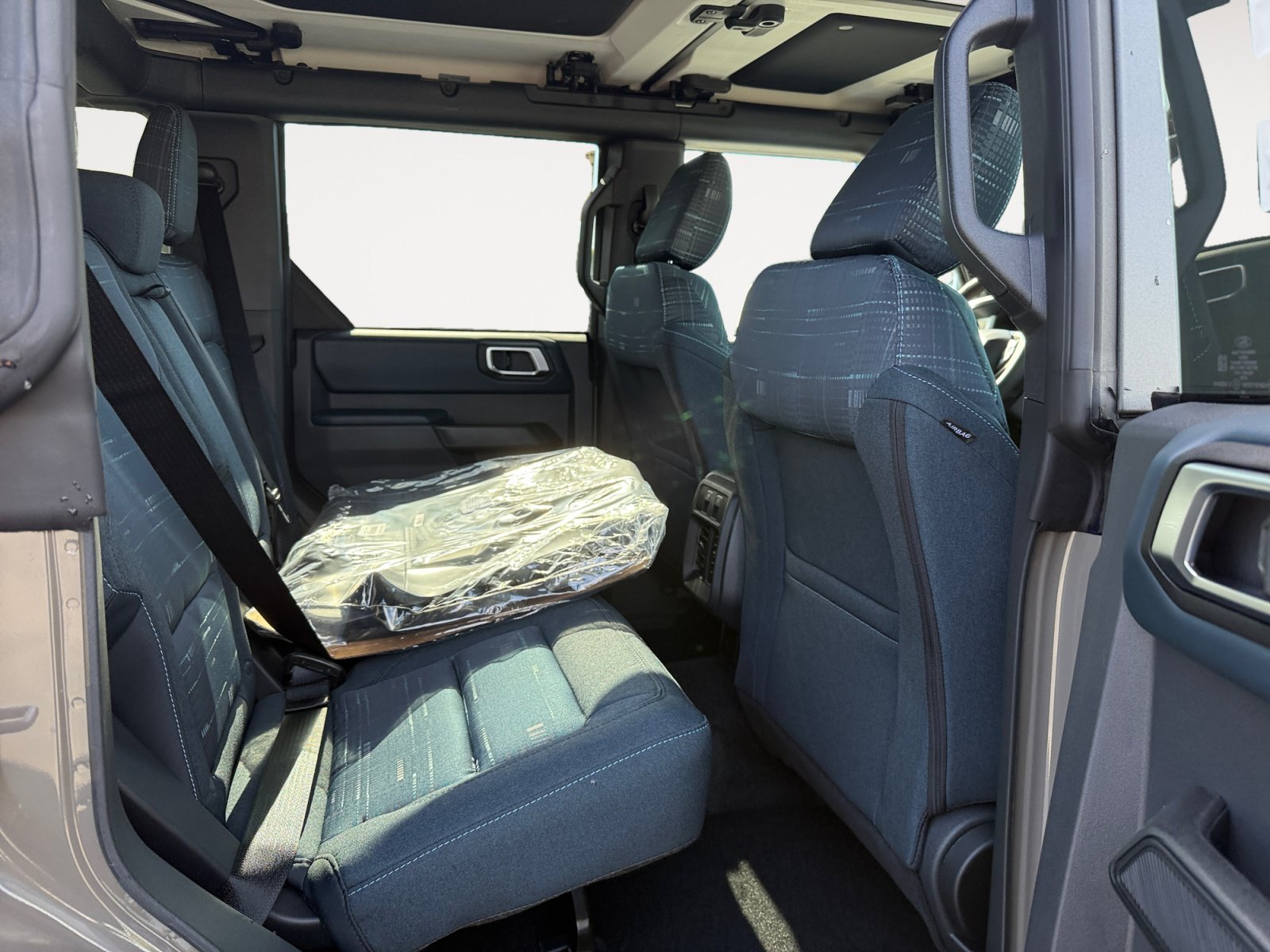 New 2026 Ford Bronco Heritage Edition AWD/4WD image 18