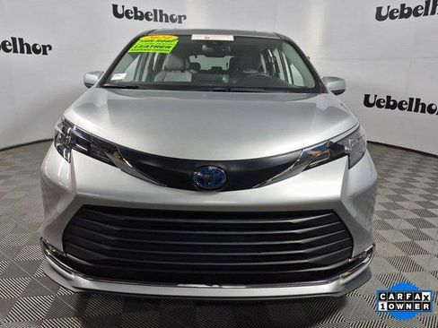 Certified 2024 Toyota Sienna XLE image 2