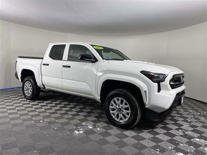 Used 2025 Toyota Tacoma SR