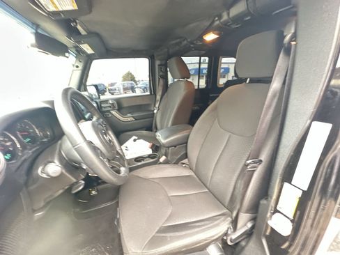 Used 2016 Jeep Wrangler Unlimited Sport w/ Quick Order Package 24S AWD/4WD image 18