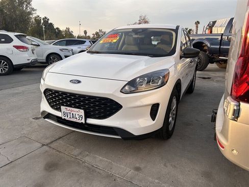 Used 2020 Ford Escape S image 4