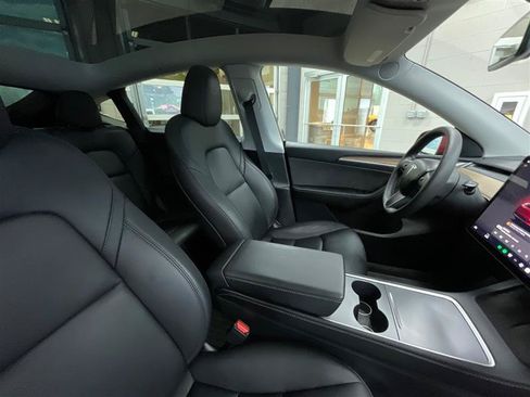 Used 2023 Tesla Model Y Performance AWD/4WD image 26