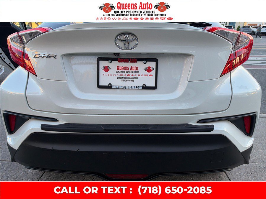 Used 2018 Toyota C-HR XLE FWD image 28