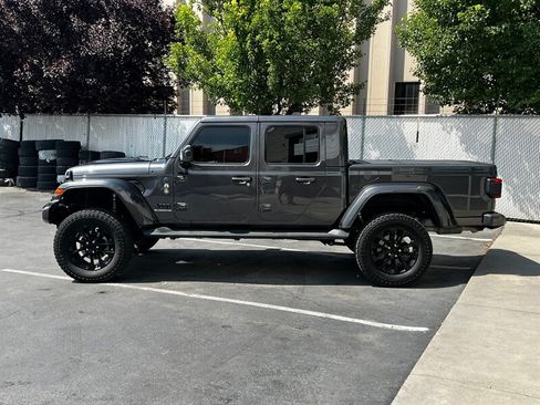 Used 2021 Jeep Gladiator Overland AWD/4WD image 4