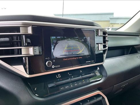 Used 2024 Toyota Tundra SR5 image 18