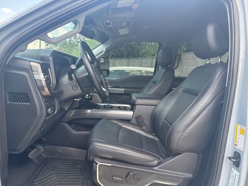 Used 2024 Ford F250 Lariat w/ Lariat Ultimate Package AWD/4WD image 6
