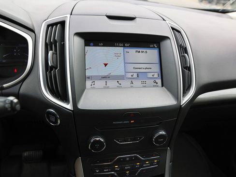 Used 2017 Ford Edge SEL w/ Equipment Group 201A AWD/4WD image 25