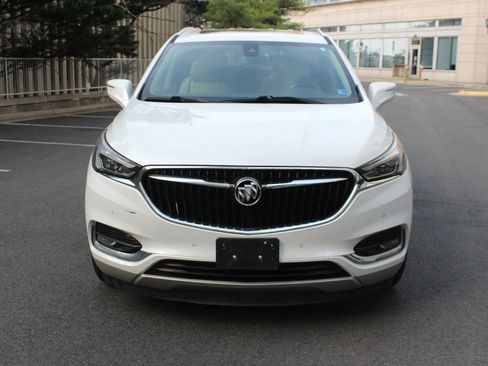 Used 2018 Buick Enclave Premium w/ Experience Buick Package AWD/4WD image 3