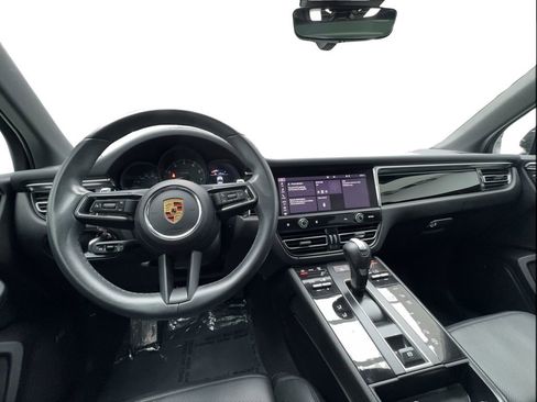 Used 2024 Porsche Macan Turbo AWD/4WD image 35