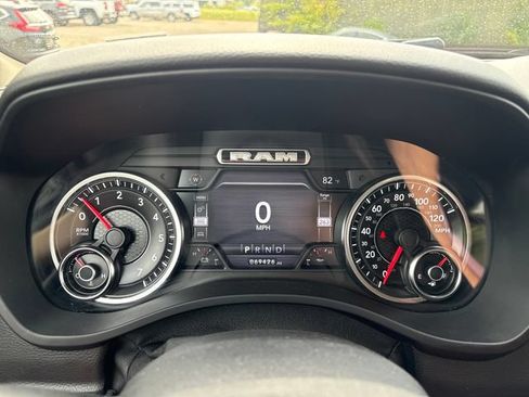 Used 2019 RAM 1500 Big Horn AWD/4WD image 13