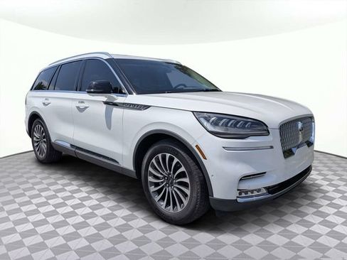 Used 2020 Lincoln Aviator Reserve w/ Equipment Group 201A RWD image 2