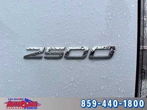 Used 2025 Mercedes-Benz Sprinter 2500 image 17