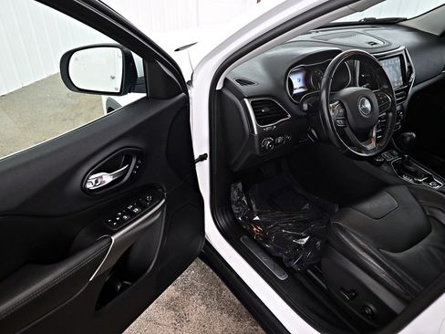 Used 2020 Jeep Cherokee Limited image 4