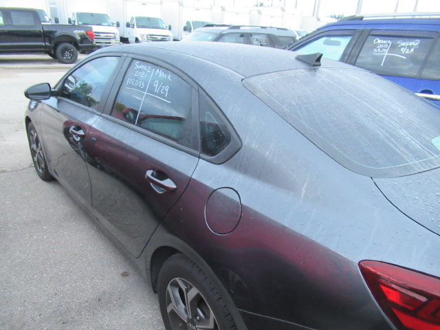 Used 2021 Kia Forte LXS FWD image 4