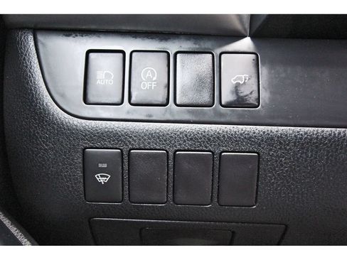 Used 2017 Toyota Highlander XLE FWD image 23
