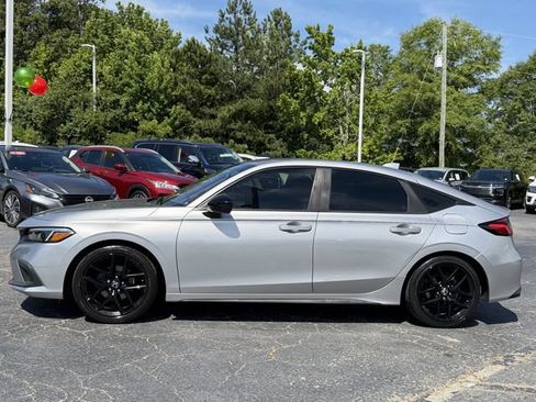 Used 2022 Honda Civic Sport image 2