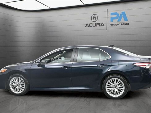 Used 2020 Toyota Camry XLE image 21