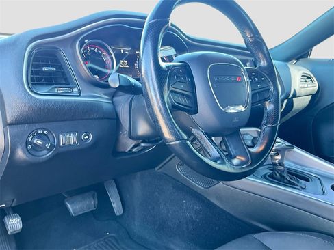 Used 2020 Dodge Challenger R/T image 9