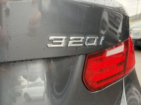 Used 2014 BMW 320i Sedan RWD image 6