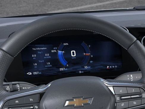 New 2026 Chevrolet Equinox EV LT image 18