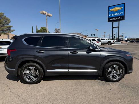 Used 2022 Hyundai Santa Fe SEL w/ Convenience + Premium Package FWD image 4