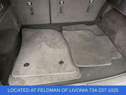 Certified 2022 Buick Envision Essence w/ Sport Touring Package image 33