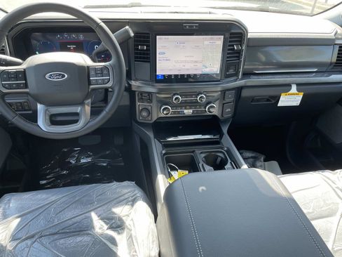 New 2026 Ford F250 Lariat w/ Chrome Package image 8