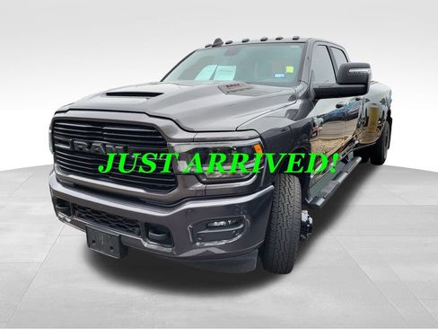 Used 2024 RAM 3500 Laramie w/ Night Edition AWD/4WD image 3