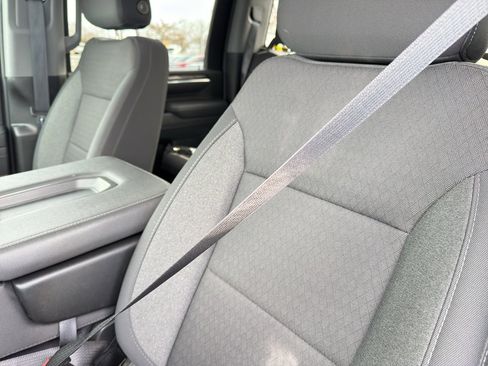 Used 2025 Chevrolet Silverado 2500 LT w/ Convenience Package image 15