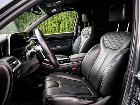 Used 2022 Hyundai Palisade Calligraphy w/ Winter Package FWD image 7