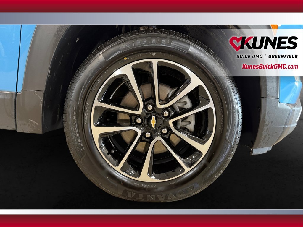 Used 2025 Chevrolet TrailBlazer LT AWD/4WD image 13