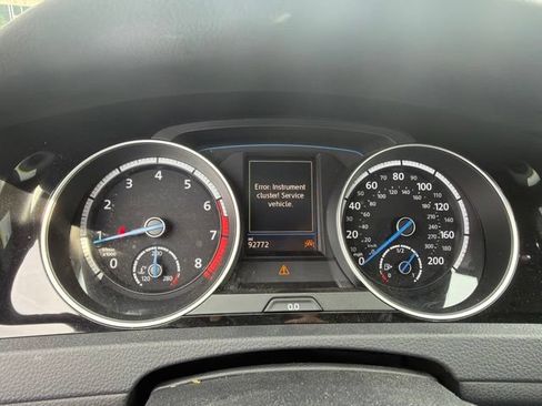 Used 2017 Volkswagen Golf R 4-Door AWD/4WD image 13